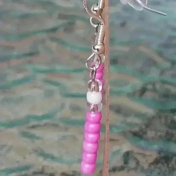 Handmade Beaded Necklace and Earrings Set - Picture 3 of 4